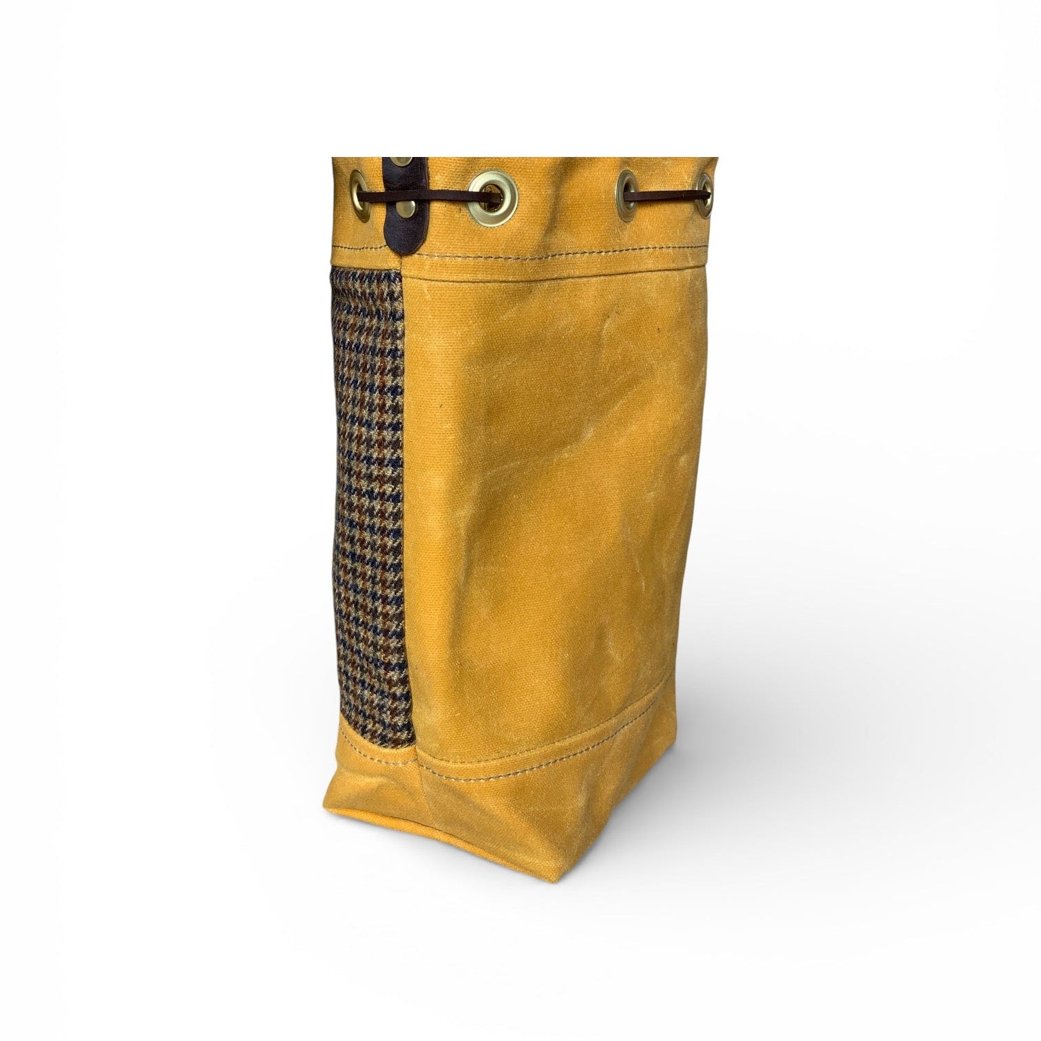 Wildwood Houndstooth Waxed Canvas Bucket Bag