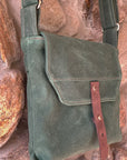 Hobe Waxed Canvas Crossbody Satchel – Lightweight Everyday Bag for Travel & Daily Use
