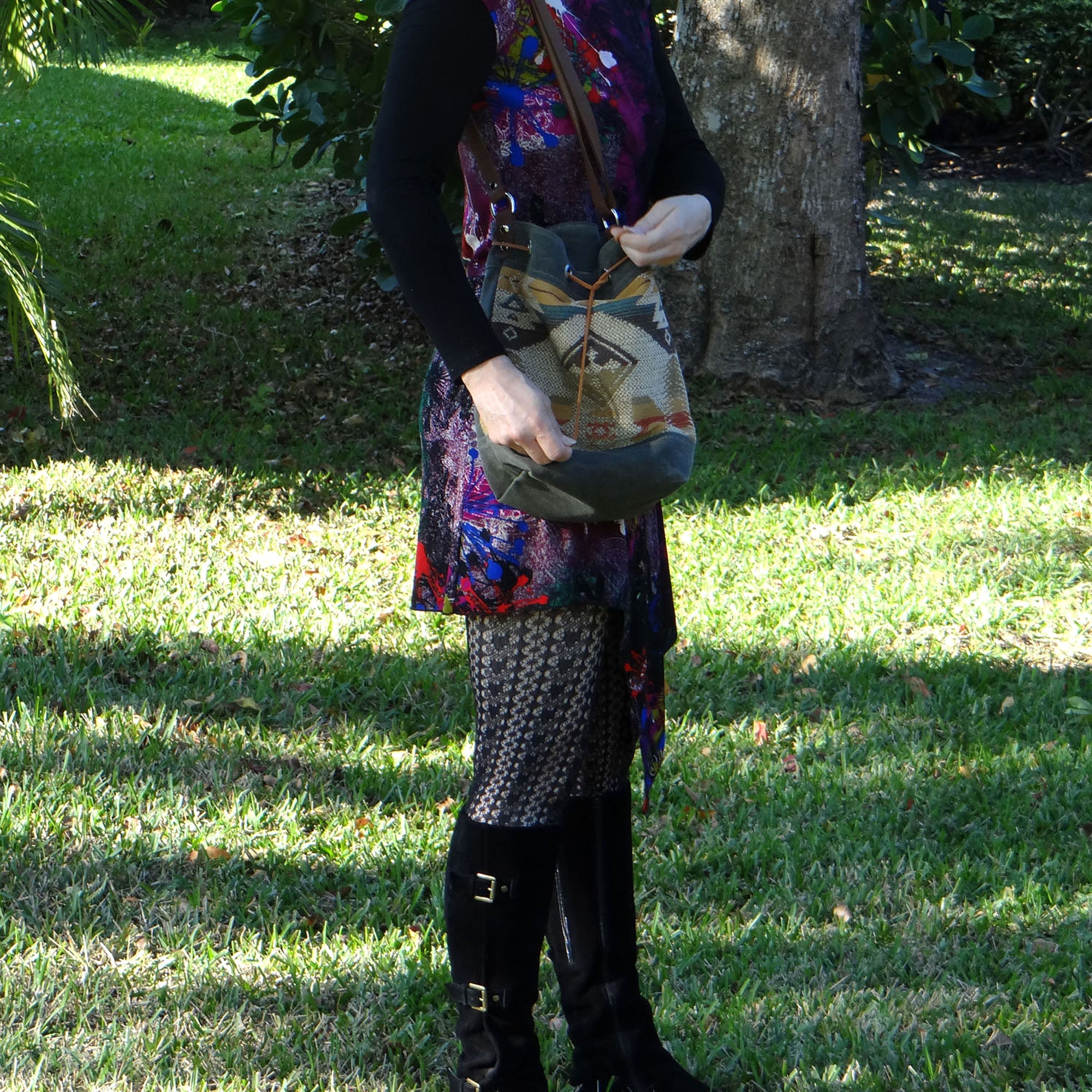 Wildwood Waxed Canvas Bucket Bag - Navajo Southwest - 1820 Bag Co.