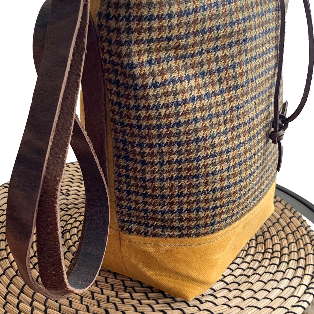 Wildwood Waxed Canvas Houndstooth Bucket Bag