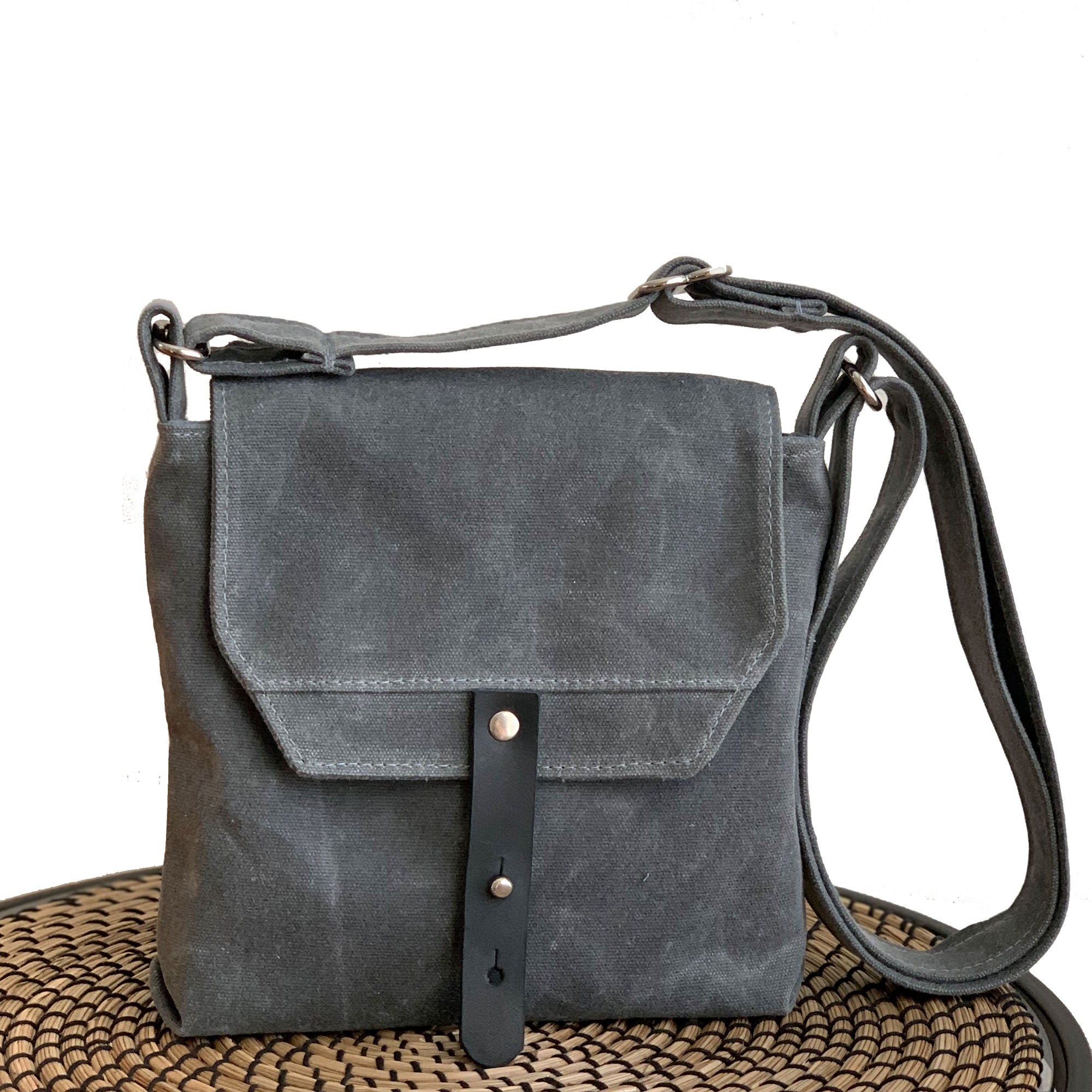 Hobe Satchel Waxed Canvas Bag - 1820 Bag Co.
